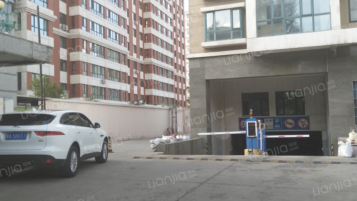 警官公寓外景图