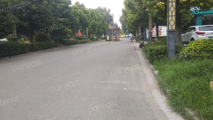 红日金城外景图