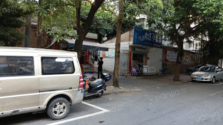 水产宿舍外景图