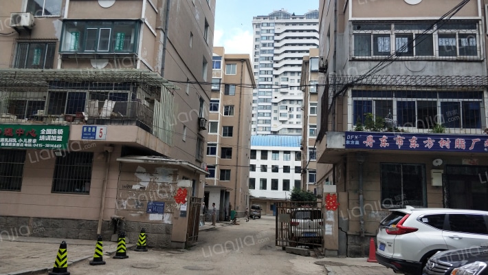 新港小区外景图