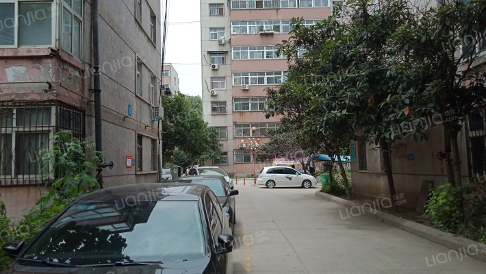 鸿翔小区东区外景图