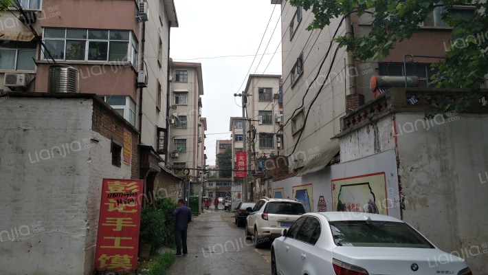 周口市供电公司生活小区外景图