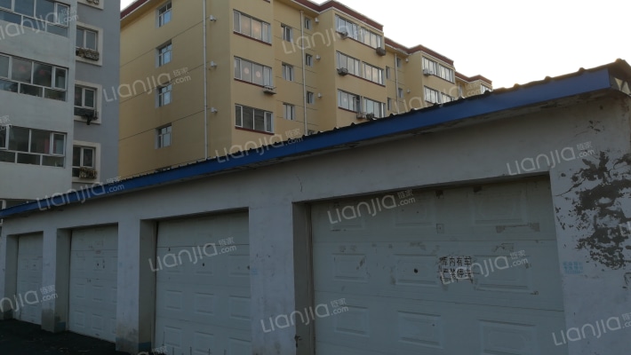 万兴社区新景园小区外景图