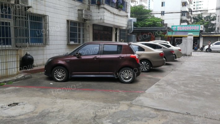 海雁小区外景图