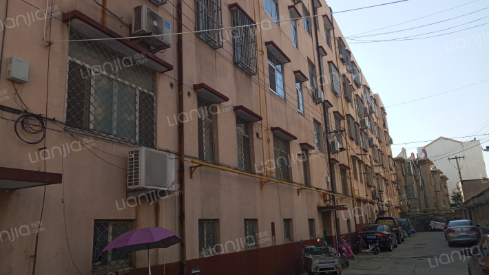 储运公司住宅外景图