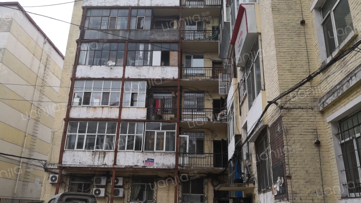 下夹树街外景图