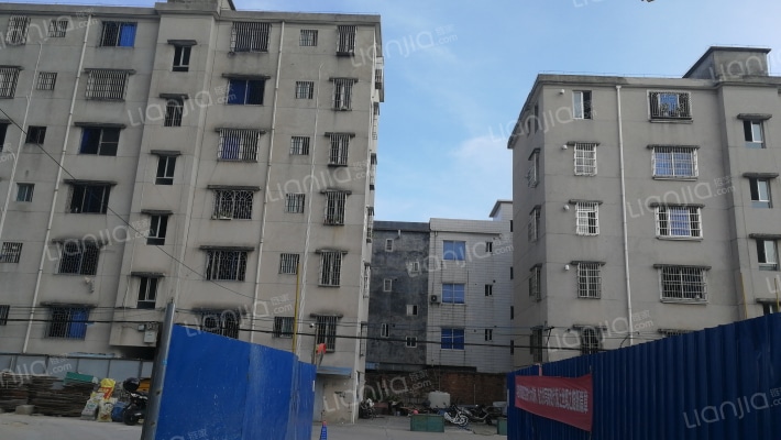 北海市建筑工程公司生活宿舍区外景图