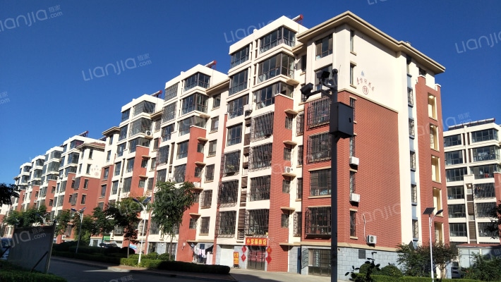 李家河花园外景图