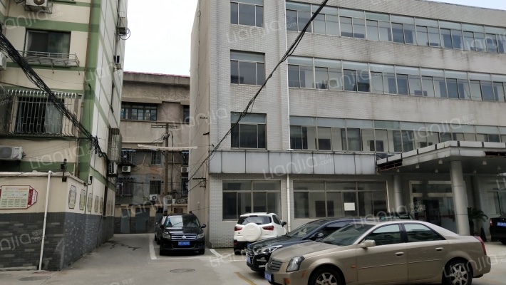 人武小区外景图