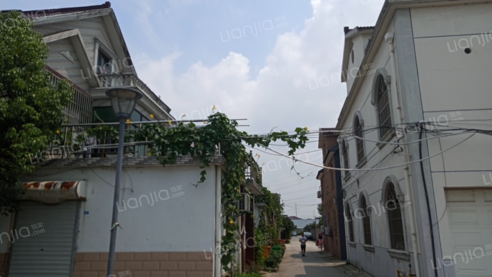 西南花园B区外景图