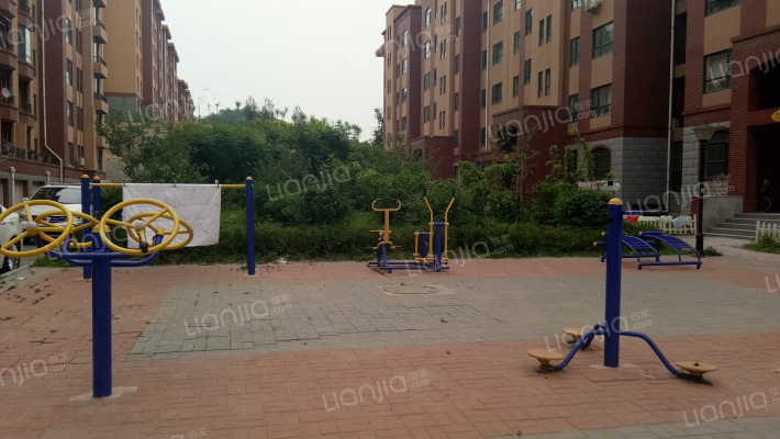 东皇国际城-菊香溪谷C-1区外景图