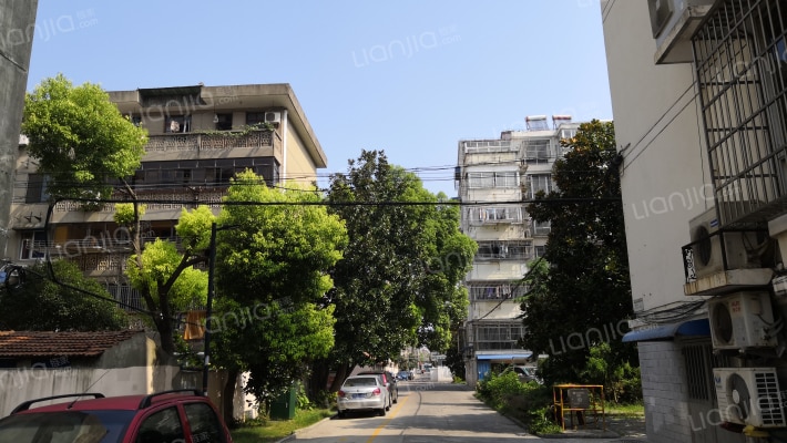 秀山新村小区外景图