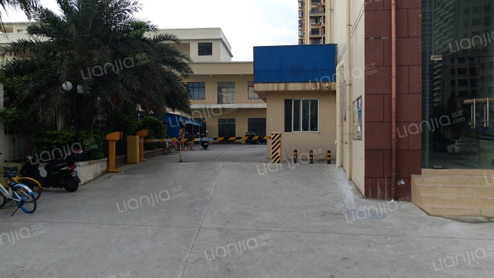 银滩海尊外景图