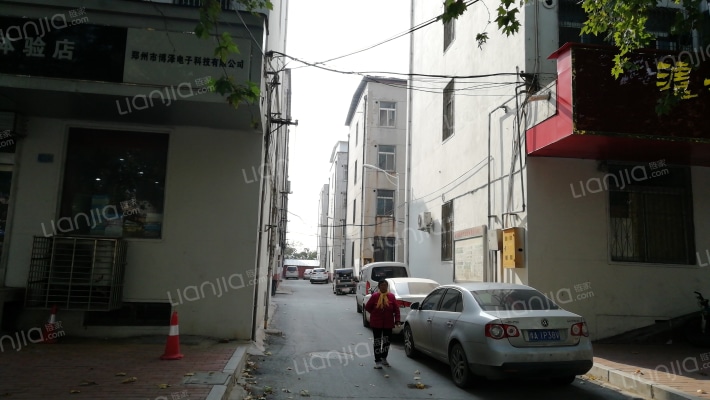 土地防疫家属楼外景图