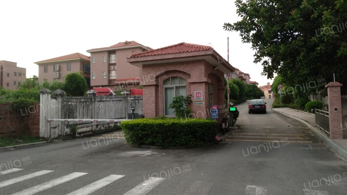 桥头山庄外景图