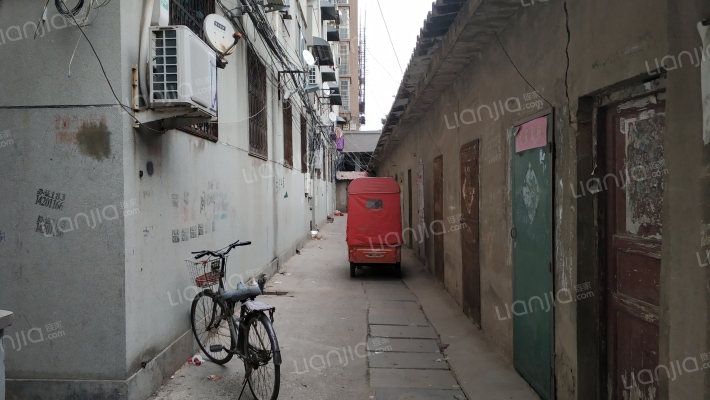 粮局生活小区外景图