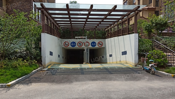 蓝天壹品外景图