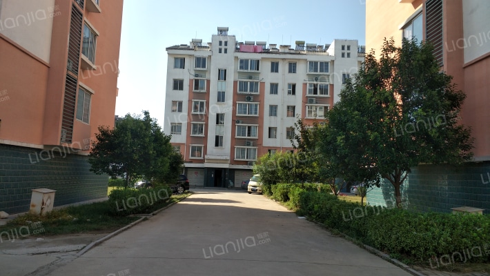 吉祥锦绣城外景图