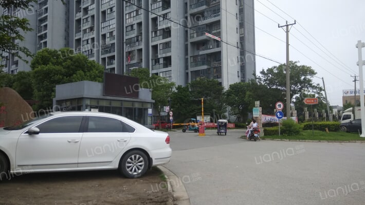 中欧假日花园外景图