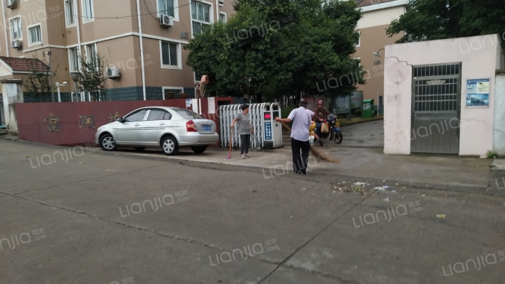 富润花园东区外景图