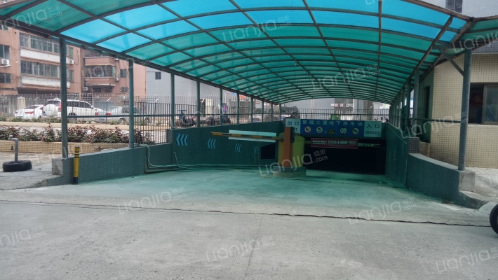 聚福大厦外景图