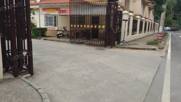 羊肠新村外景图