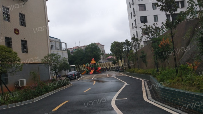 黄金花苑外景图