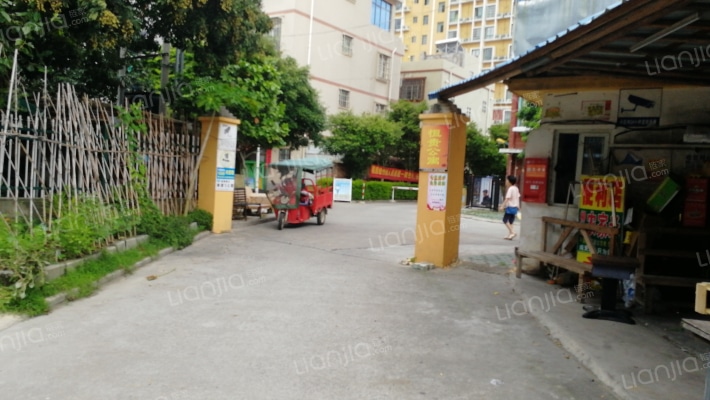 恒贵公寓外景图