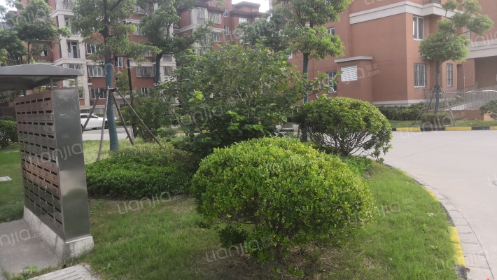 海秀花园外景图