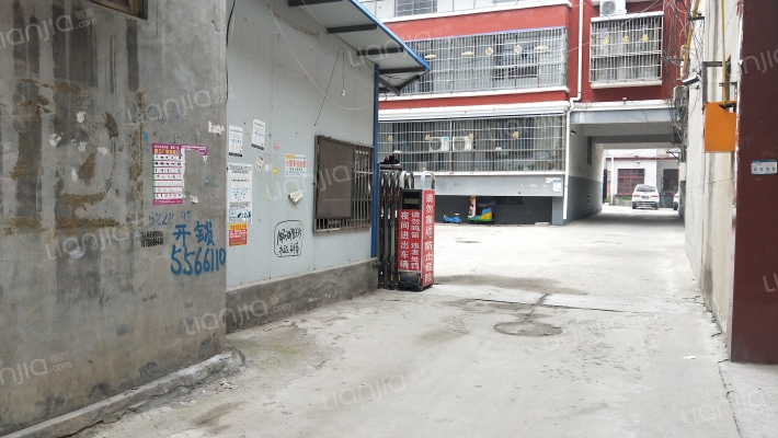 桃花庄园外景图