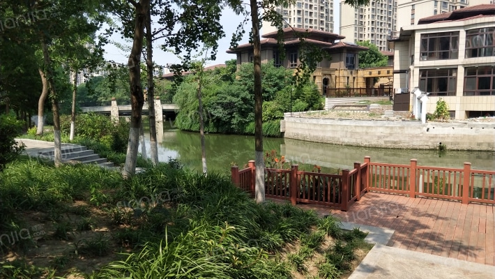 国基城邦逸墅外景图