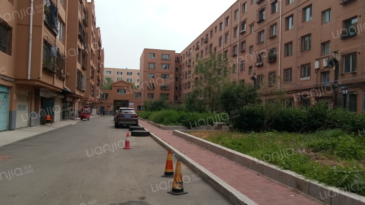 汽贸小区外景图