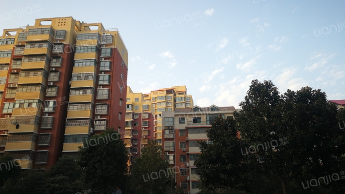 未来新城小区外景图