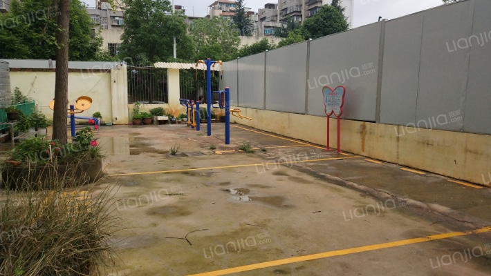 昆明学院西二院外景图