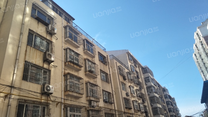 花园小区外景图