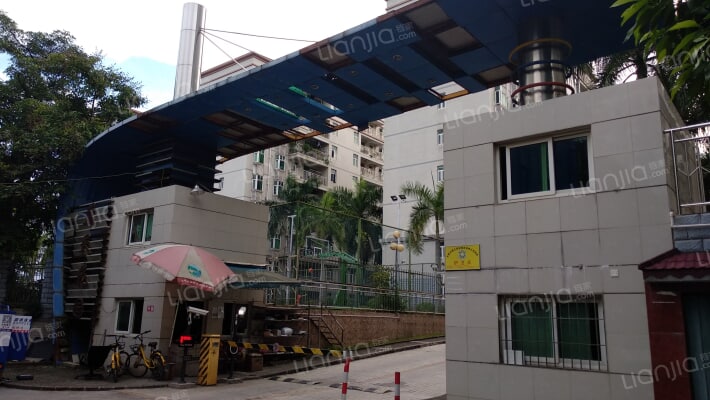 蓝天花园外景图