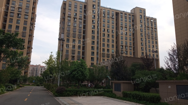 美兰公寓外景图