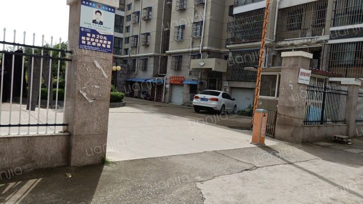 金港华庭外景图