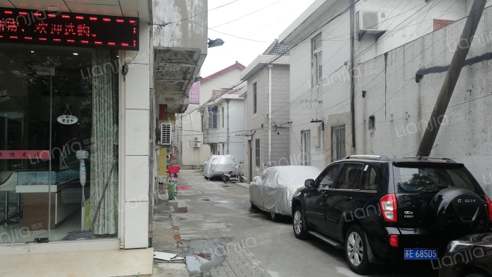 八仙桥东外景图