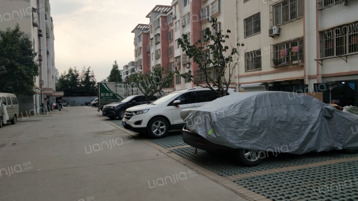 新府家园外景图