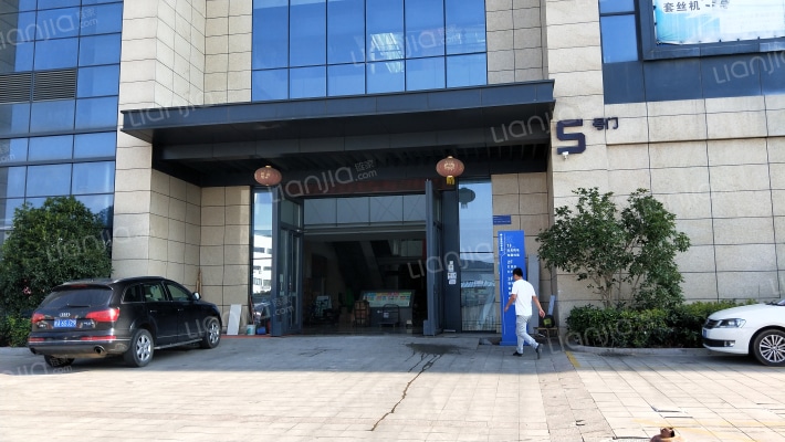 信源国际公馆外景图