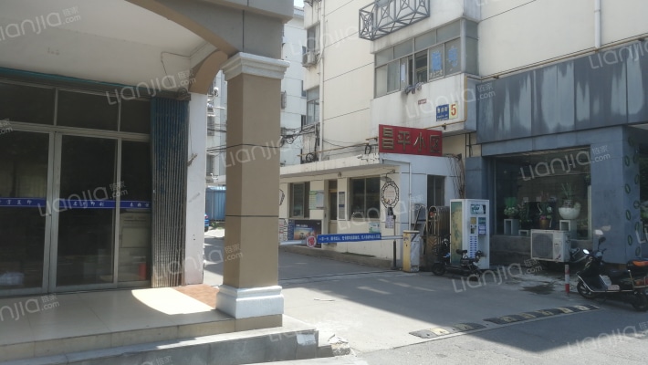 昌平小区外景图