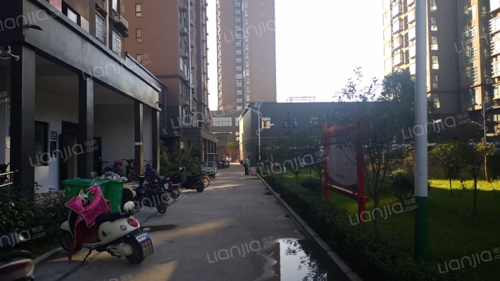 丽景花苑东区外景图