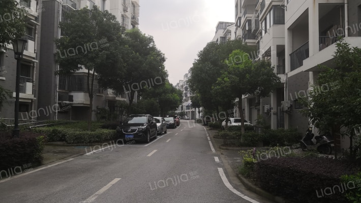 报慈家园南区外景图