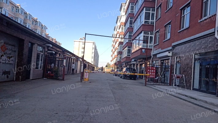 学府嘉园外景图