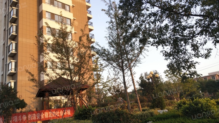 嘉安慧园小区外景图