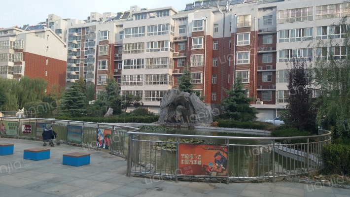 港基文华园外景图