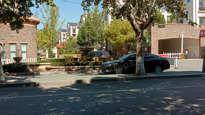 东方俪景外景图