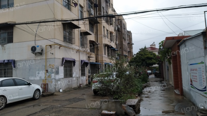 工商局宿舍外景图