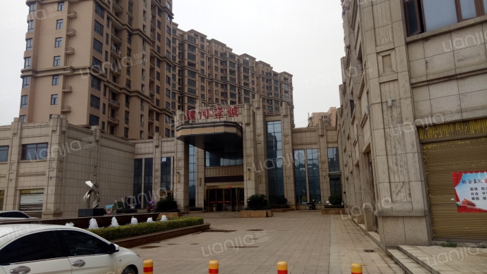 滨河壹号外景图